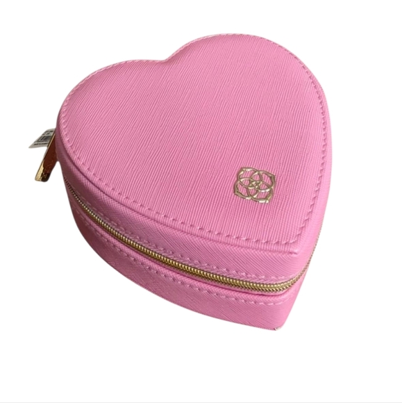 NWT Kendra Scott Heart Shaped Jewelry Case Pink - Picture 1 of 16